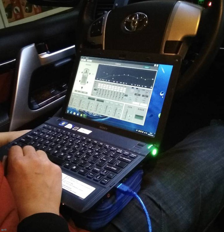 沈阳易阳汽车音响：丰田兰德酷路泽升级8音度DSP，感受极致音质效果！