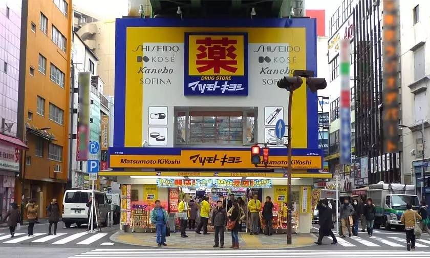 日本药妆店哪些值得买,到了日本药妆店这几样必买
