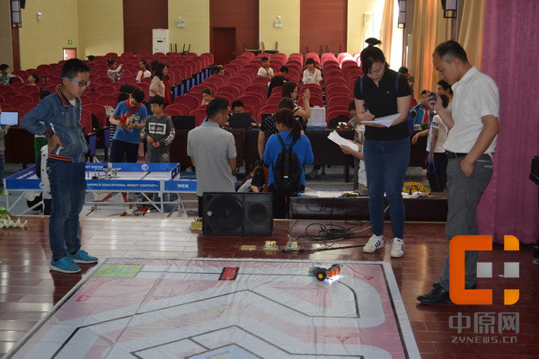 惠济区举办2017年青少年机器人社团对抗赛