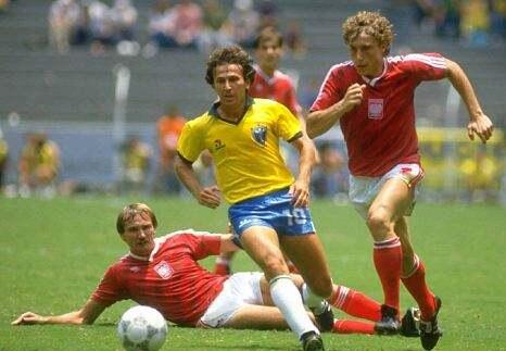 20大足球历史巨星排名,足球历史排名前10位球员