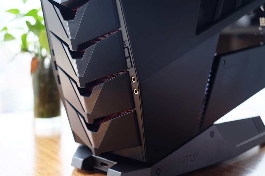 是谁？重新定义电竞主机，全面实测：宙斯盾3/Aegis3