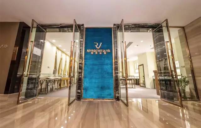 沙漠旅行遇沙尘暴,长途旅行的沙尘暴