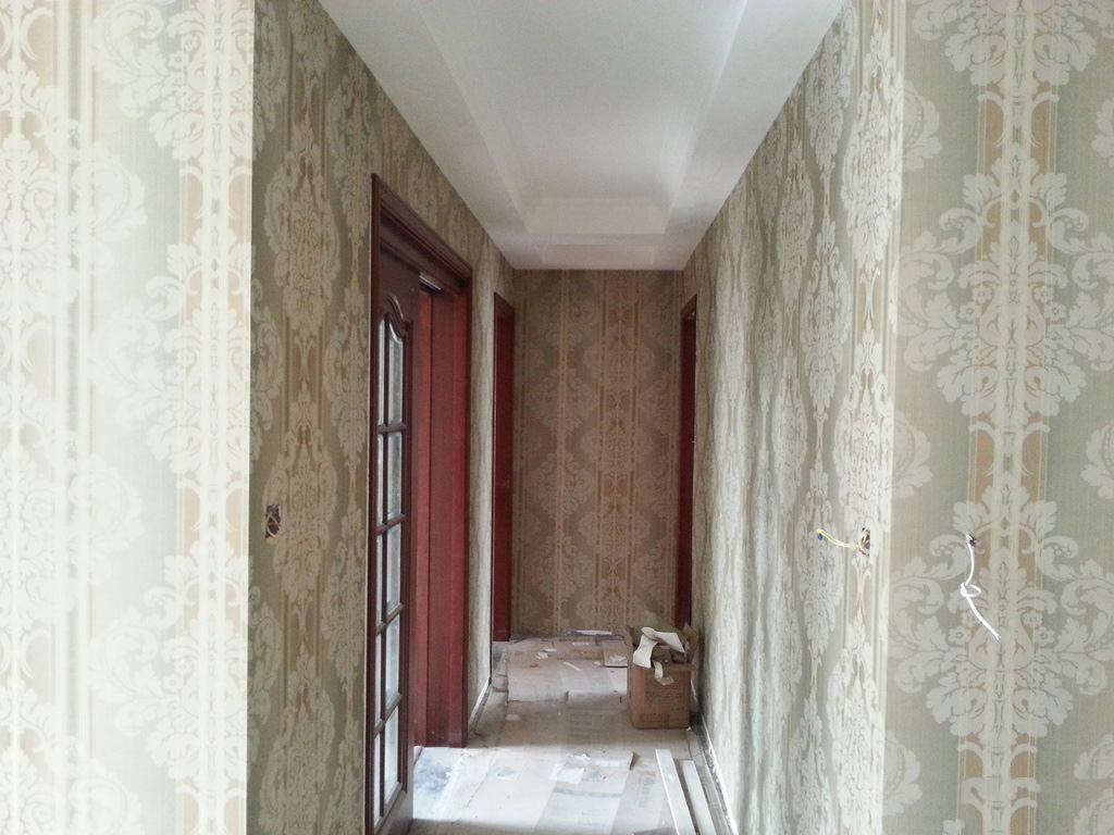 新手自己贴墙纸,贴墙纸遇到墙空鼓怎么办