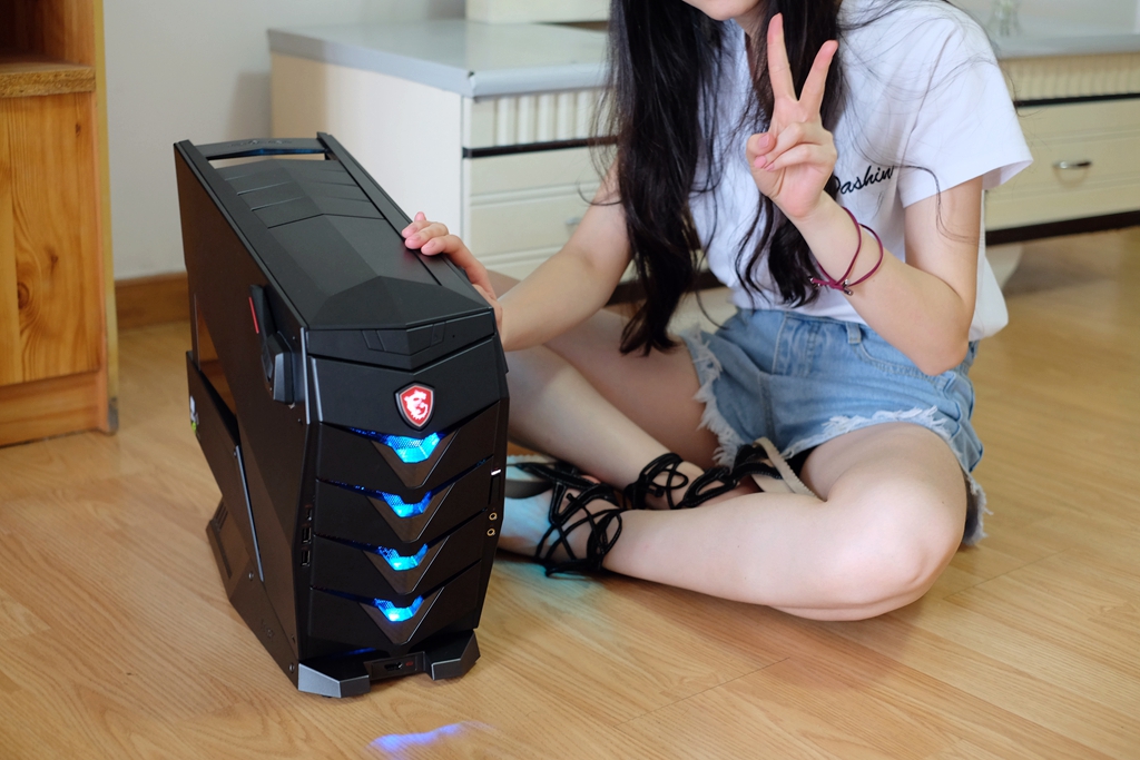 是谁？重新定义电竞主机，全面实测：宙斯盾3/Aegis3