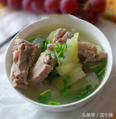 适合夏天喝的冬瓜排骨汤,夏天如何炖冬瓜排骨汤
