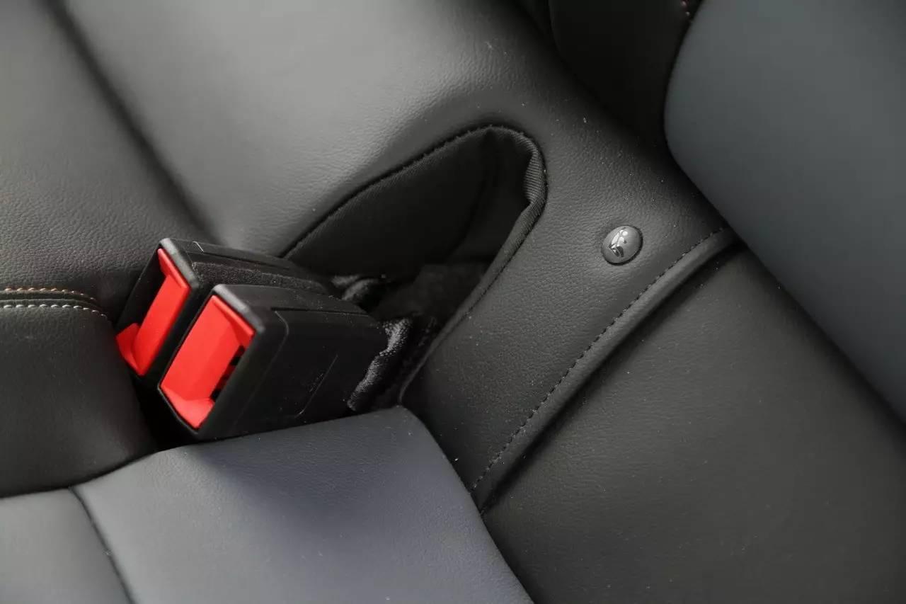 国外科鲁兹两厢掀背版试驾,二手科鲁兹两厢掀背最新用车感受