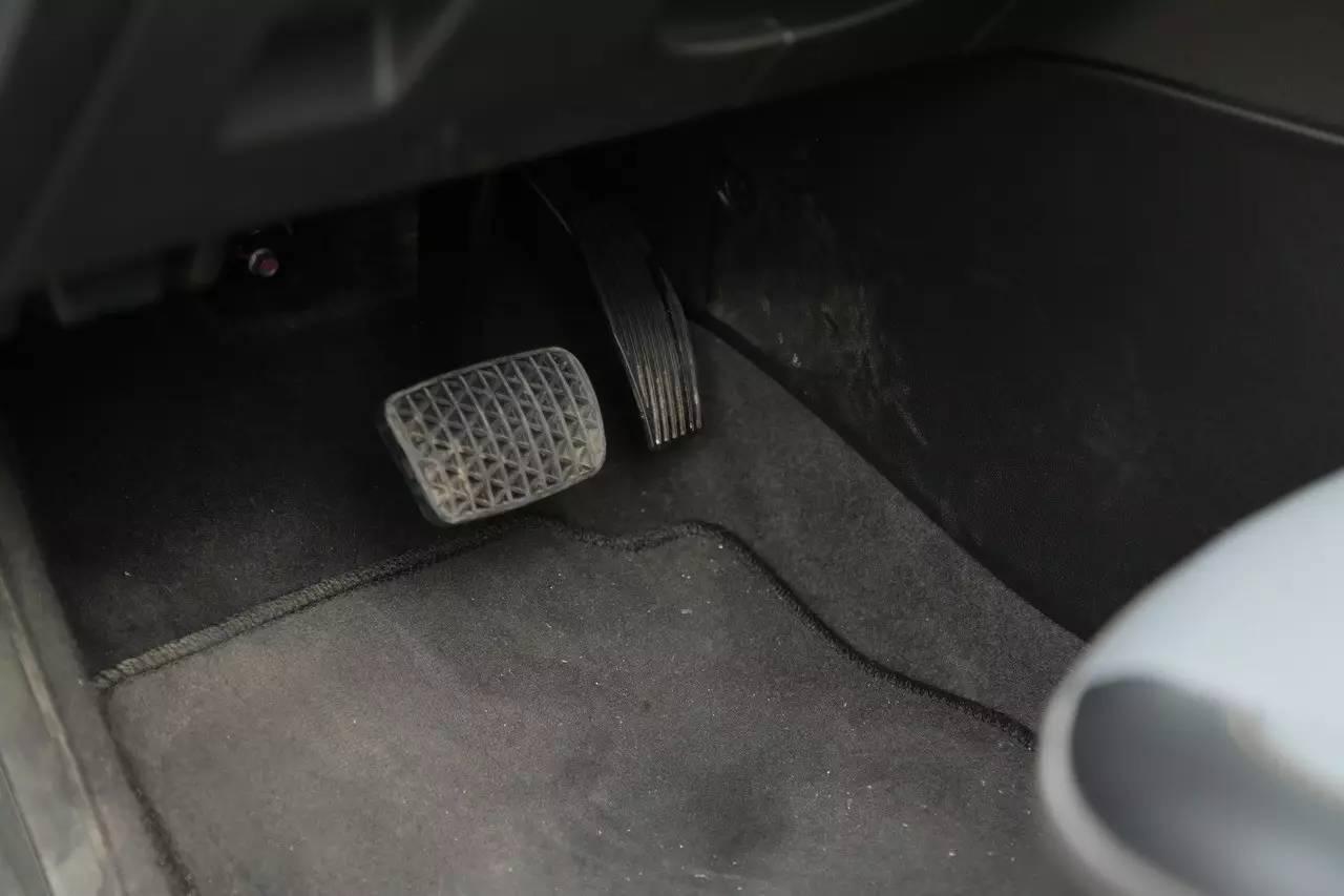 国外科鲁兹两厢掀背版试驾,二手科鲁兹两厢掀背最新用车感受