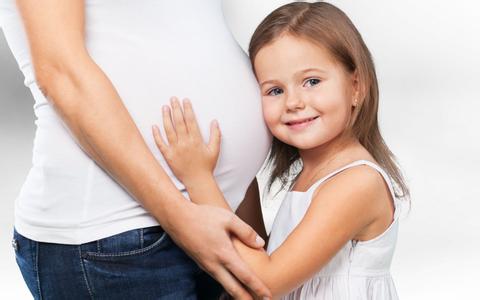 孕妈必看这样的胎动需警惕,孕妈关注胎儿害怕的事