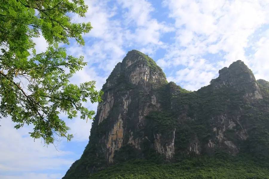 元宝山下，山水云间，悠悠闲云时光，恰好那时我也在