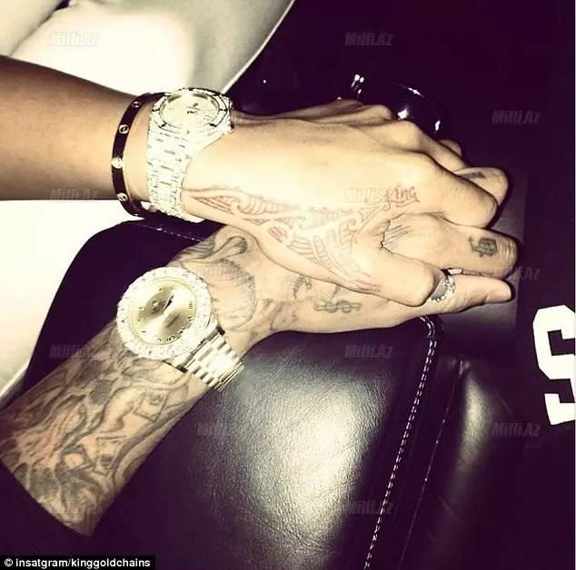 要想秀恩爱穿情侣装是一种好方法,如何优雅地穿情侣装