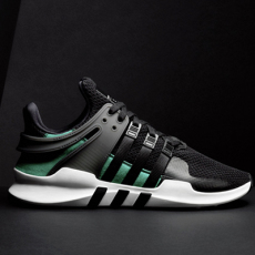 便捷式系鞋带球鞋,自动系鞋带的nike球鞋