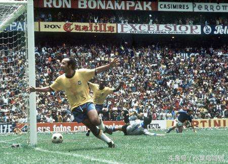 足球最强战争,一场极度搞笑的奇葩比赛