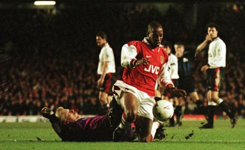 阿森纳vs曼联打架,阿森纳vs曼城冲突全过程