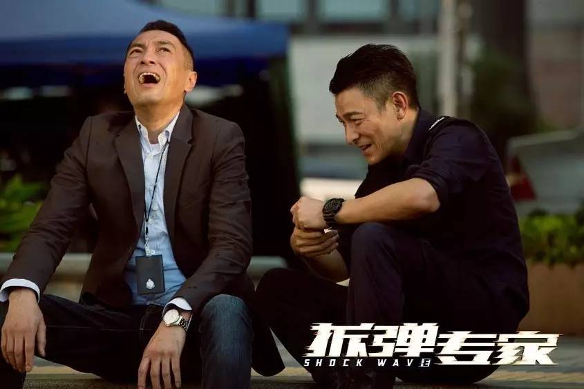 刘德华字迹价值多少钱,刘德华一共有多少钱啊