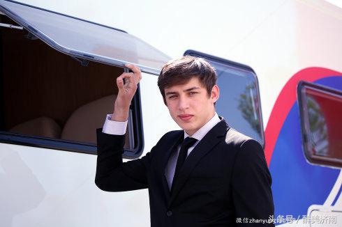 实拍：被俄罗斯美女帅哥酷爱的中国房车是什么样子