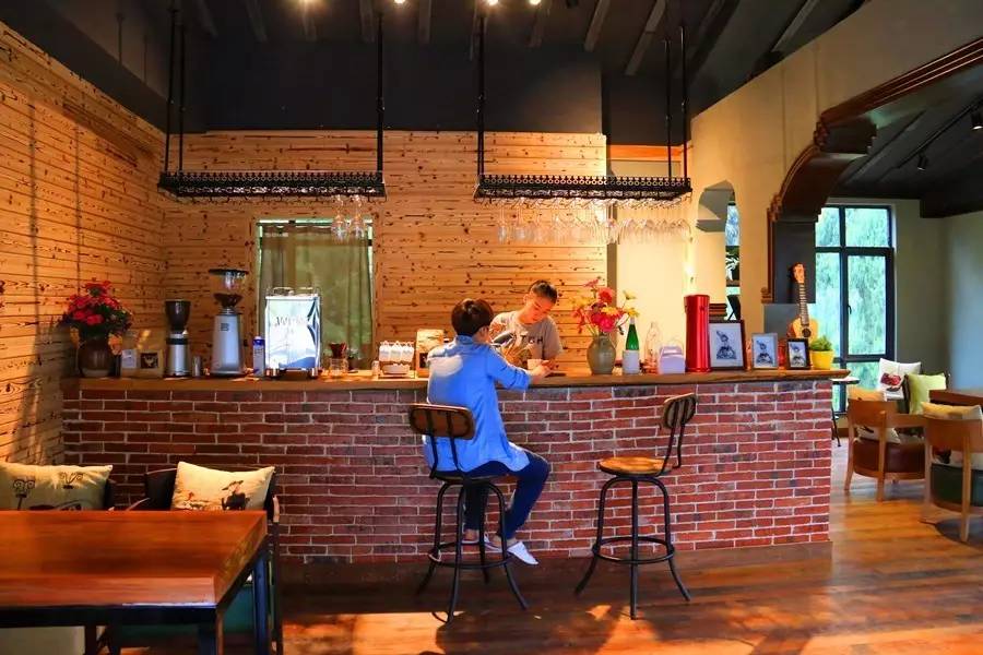 元宝山下，山水云间，悠悠闲云时光，恰好那时我也在