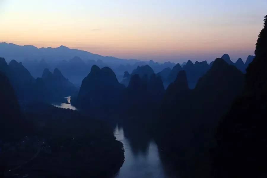 元宝山下，山水云间，悠悠闲云时光，恰好那时我也在