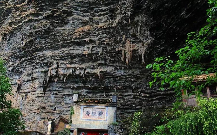 元宝山下，山水云间，悠悠闲云时光，恰好那时我也在