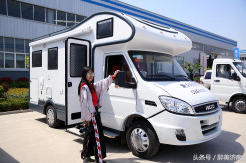 实拍：被俄罗斯美女帅哥酷爱的中国房车是什么样子