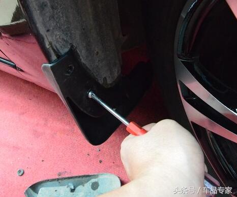 豪爵dr150后挡泥板安装视频,汽车挡泥板正确安装方法