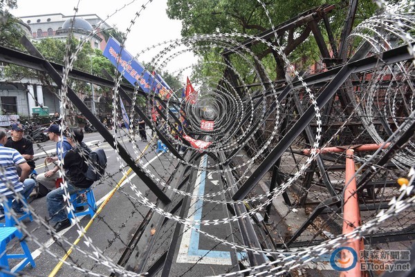 蔡当局政绩人民无感台退将：街头抗争数更有说服力