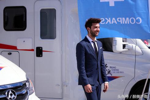 实拍：被俄罗斯美女帅哥酷爱的中国房车是什么样子