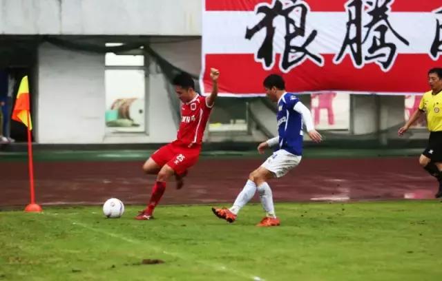 大雨挡不住的红色激情！全株洲人关注的顶级比赛嗨翻体育中心！