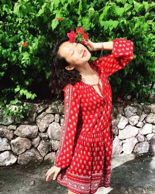 90后敢姑娘不花钱进时装周，玩转全球第一夜店，让小s印象深刻