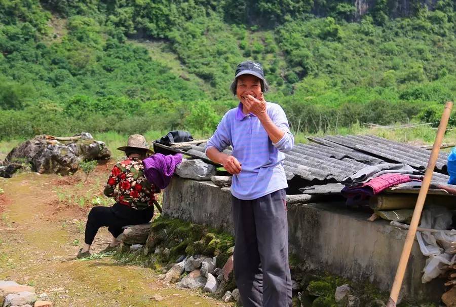 元宝山下，山水云间，悠悠闲云时光，恰好那时我也在