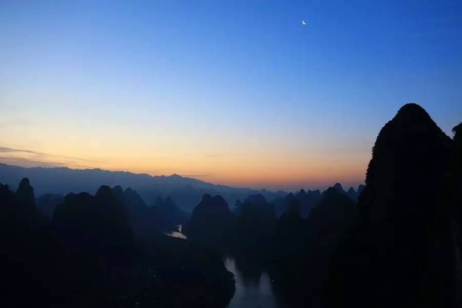 元宝山下，山水云间，悠悠闲云时光，恰好那时我也在