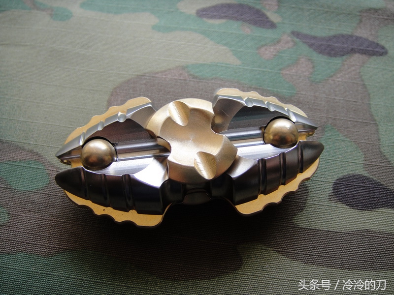 指尖陀螺蚕蛹,颜值即正义作品