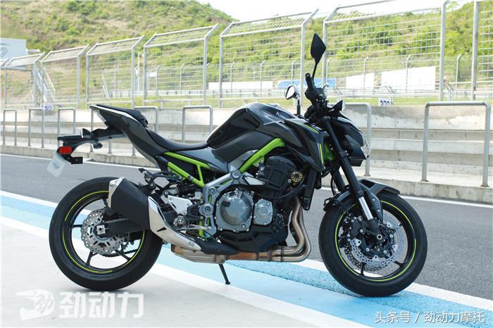 川崎z9002017款感受,川崎z900se和z900re区别