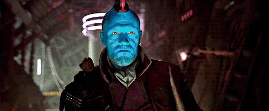 银河护卫队2勇度被星云爆头,银河护卫队2箭哨片段