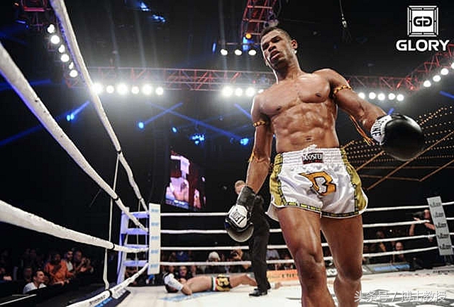 他是70公斤级最厉害的黑人拳王！比播求还强悍，美丽死神也不行