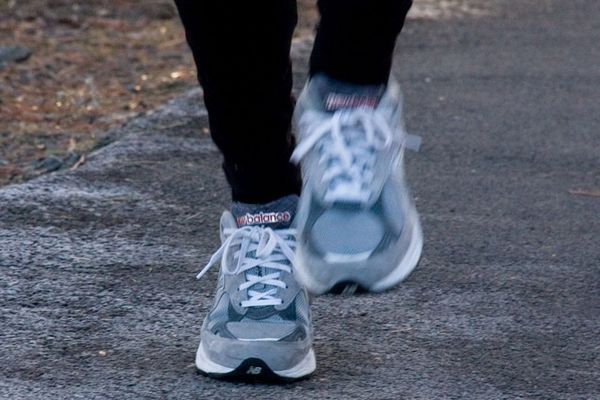 母亲节好礼软底透气妈妈健步鞋,母亲节送妈妈一双舒服鞋