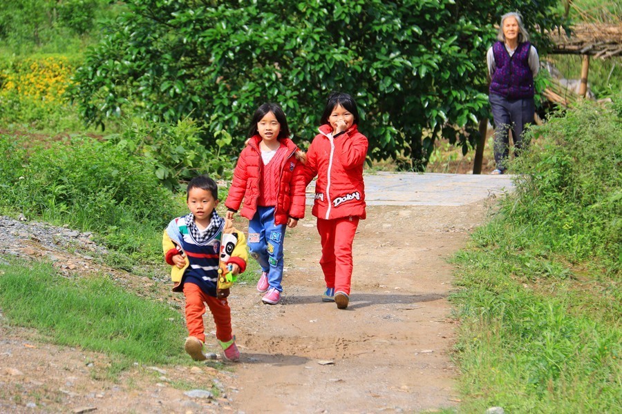 元宝山下，山水云间，悠悠闲云时光，恰好那时我也在