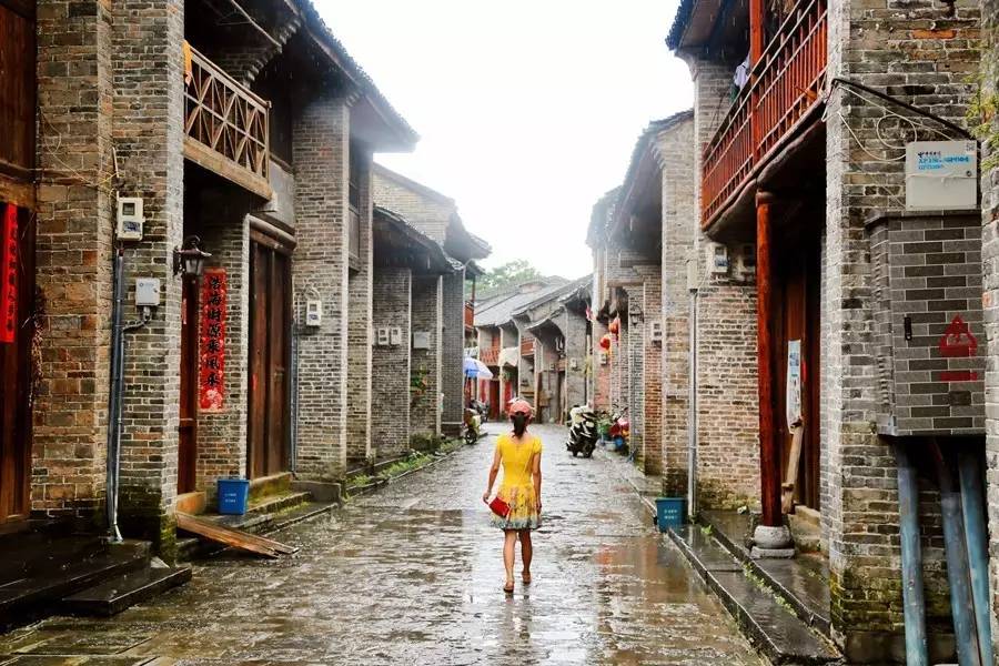 元宝山下，山水云间，悠悠闲云时光，恰好那时我也在