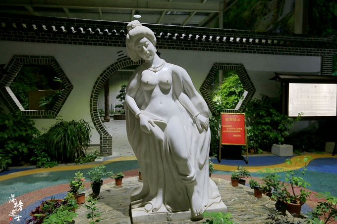 栖霞艾山温泉，华清第二池