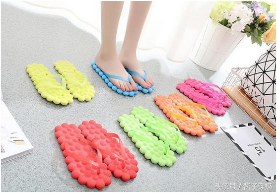 不曾见过的人字拖，让你裸脚整个夏天