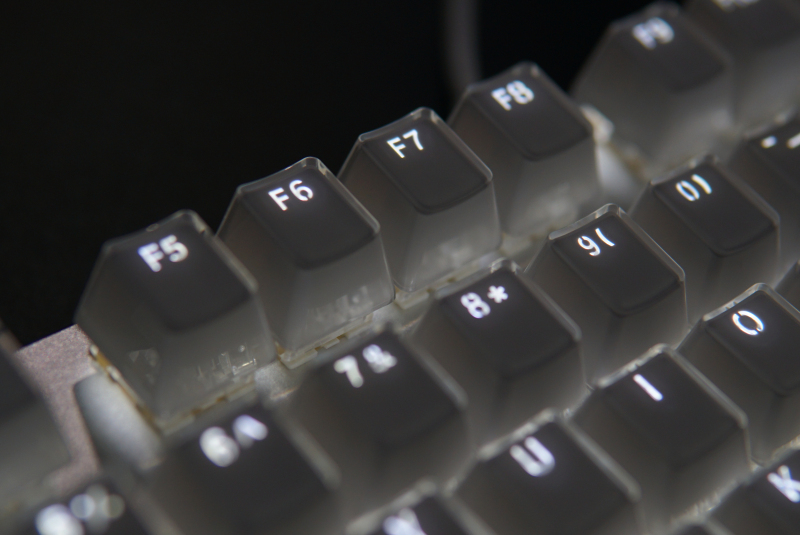 雷柏机械键盘v500冰晶版,雷柏v500s黑轴怎么样