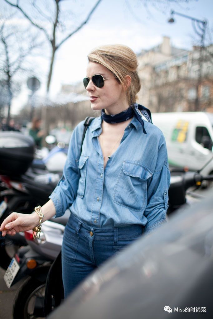 v领上衣时尚显瘦正肩遮肉款,显瘦又清凉