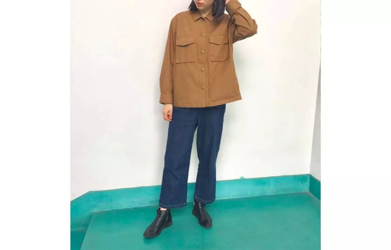 她们为别人穿的衣服，最后都一件一件脱了下来