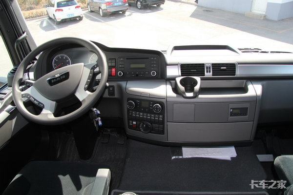 世界上最大的大件牵引运输车,德国曼tgx大件牵引车