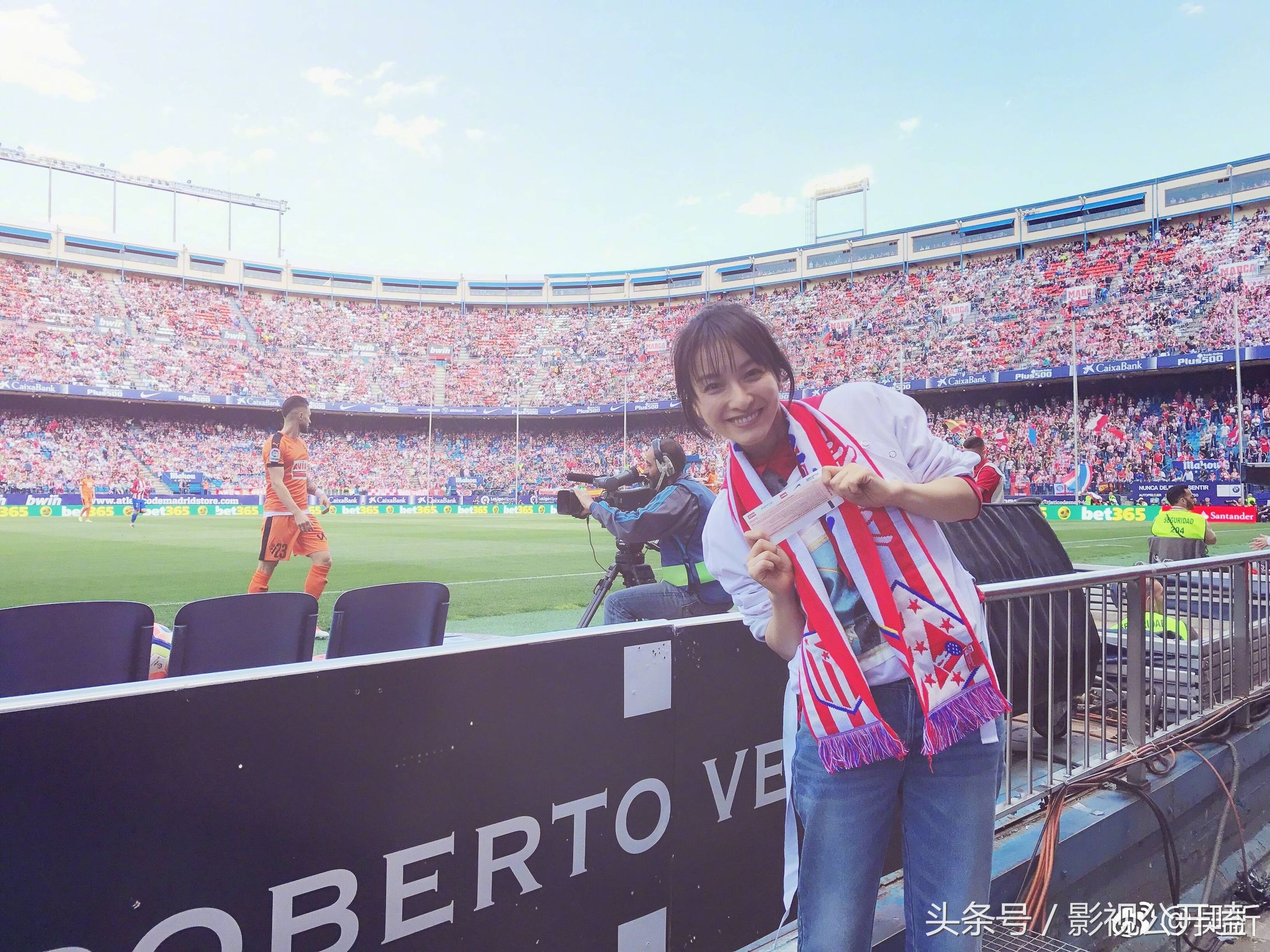 吴昕哭诉十年心酸历程,吴昕从什么时候开始改变的