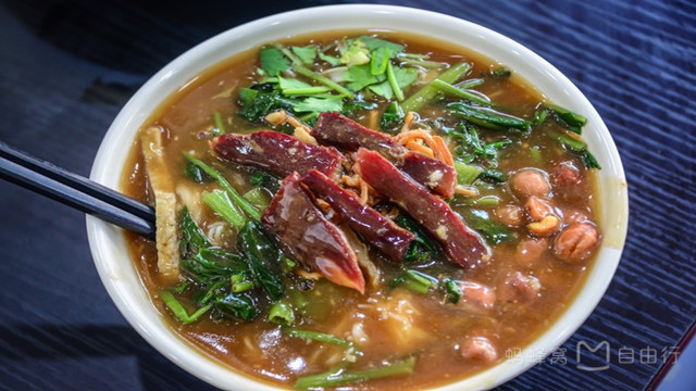 来三亚吃什么美食,来三亚吃海鲜的说说