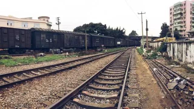 广州的一座荒废的商场,广州消失的城中城