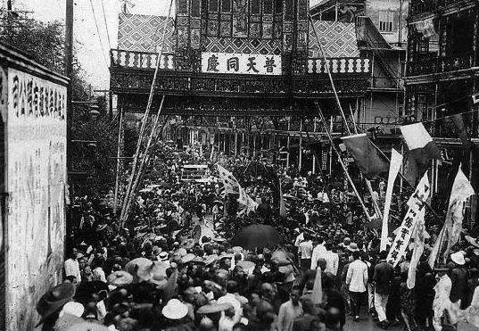 广州的一座荒废的商场,广州消失的城中城