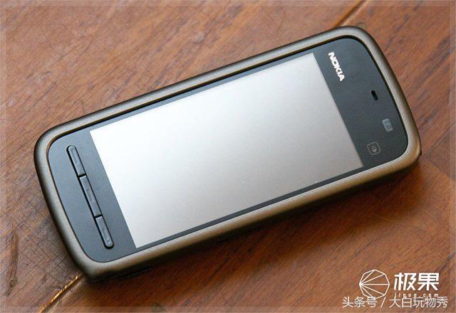 诺基亚e71发布信息,诺基亚e71拆解