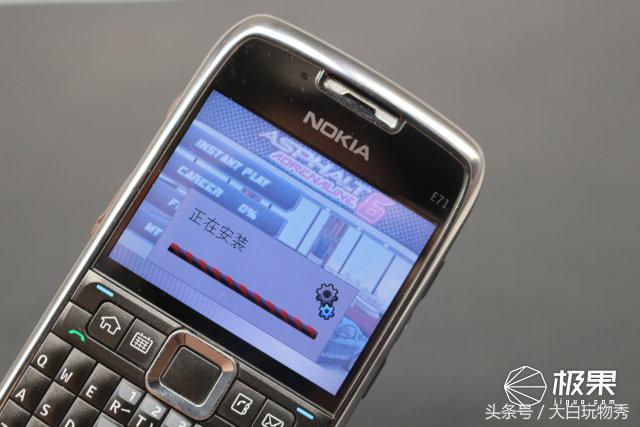诺基亚e71发布信息,诺基亚e71拆解