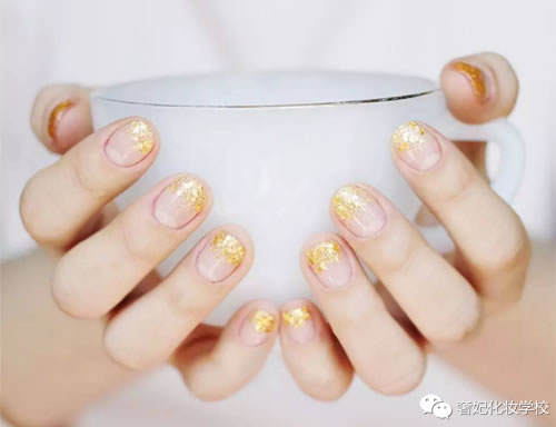 高级质感莫兰迪磨砂美甲,高级质感美甲ins风带钻